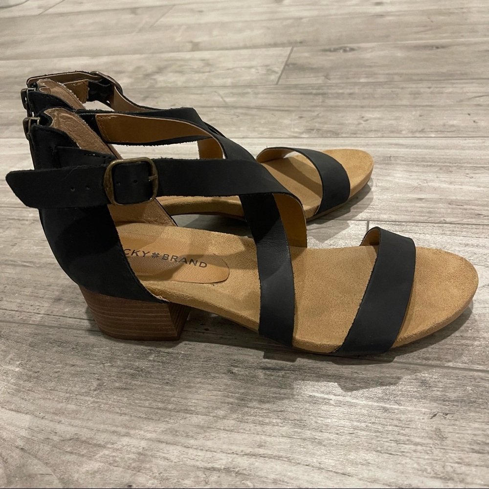 Lucky Brand Women's Pydrina Strappy Sandal Size 8.5